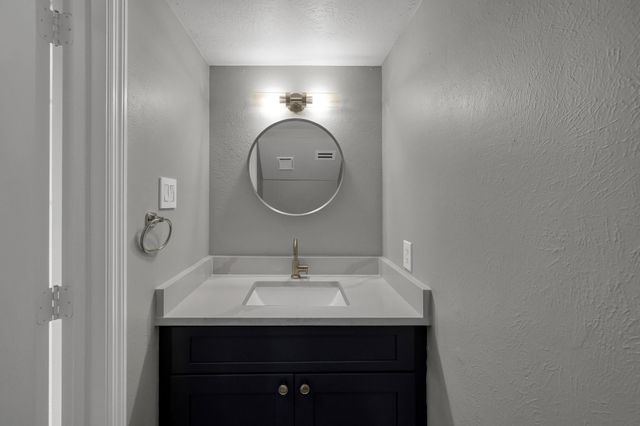 23 Alderon Woods Place, Spring, TX 77382