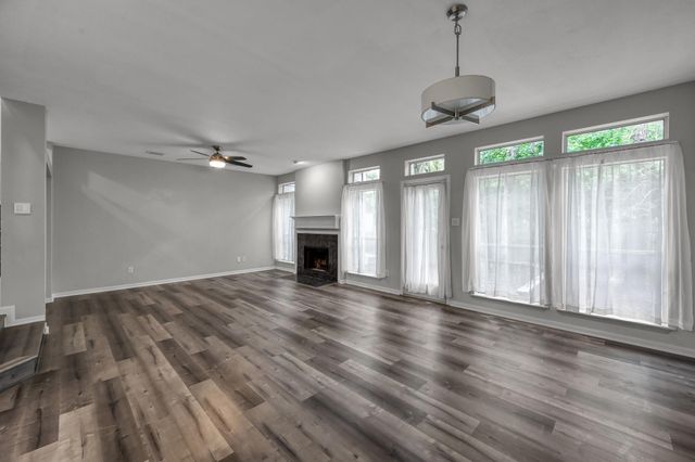 23 Alderon Woods Place, Spring, TX 77382