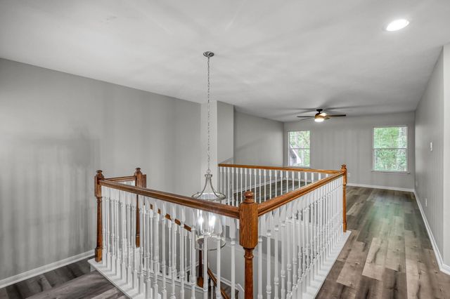 23 Alderon Woods Place, Spring, TX 77382