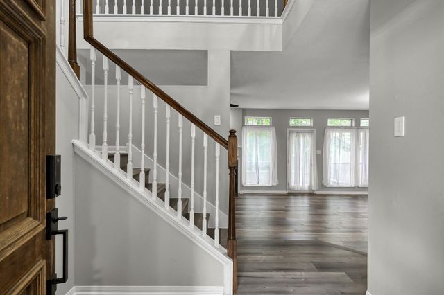 23 Alderon Woods Place, Spring, TX 77382