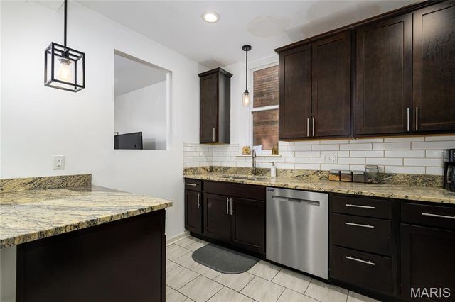 4036 Shaw Boulevard, St Louis, MO 63110