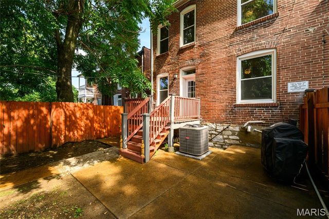 4036 Shaw Boulevard, St Louis, MO 63110