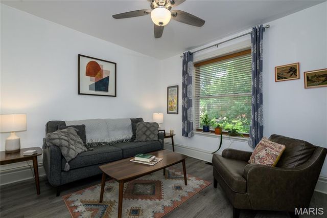 4036 Shaw Boulevard, St Louis, MO 63110
