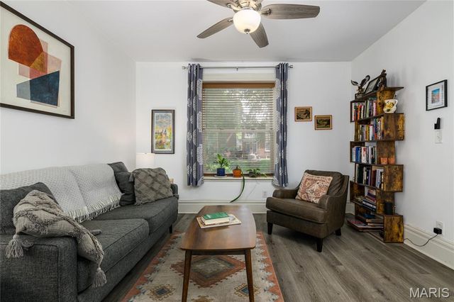 4036 Shaw Boulevard, St Louis, MO 63110
