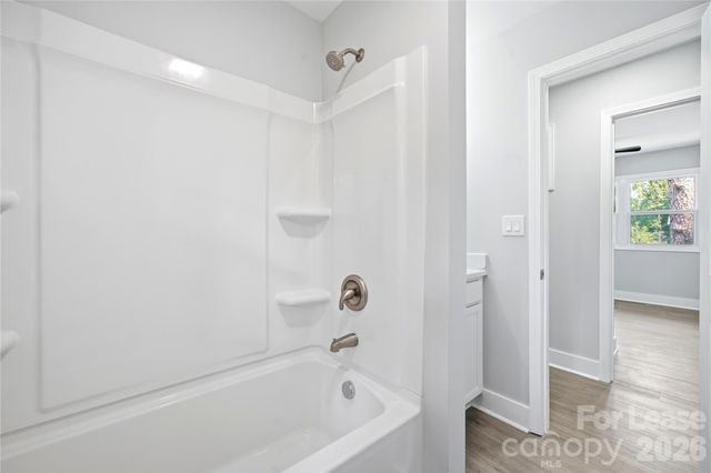 553 Derrydowne Drive, Charlotte, NC 28213