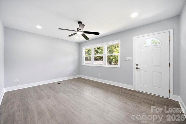 553 Derrydowne Drive, Charlotte, NC 28213