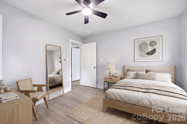 553 Derrydowne Drive, Charlotte, NC 28213
