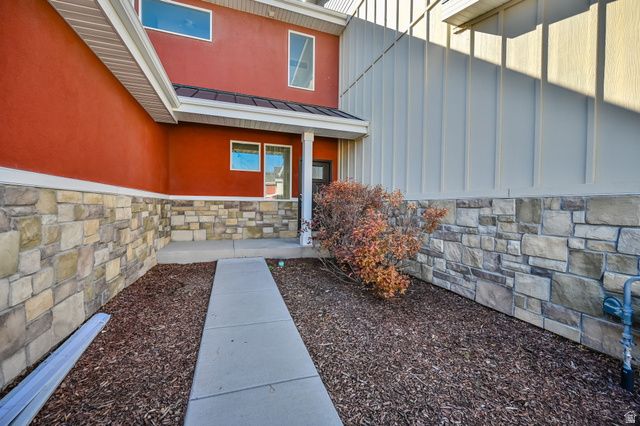 2333 S LONG DR, Saratoga Springs, UT 84045