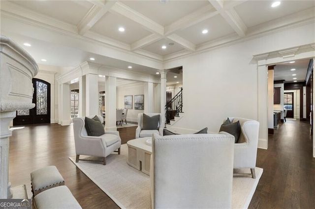 989 Middle Fork Trail, Suwanee, GA 30024