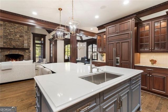989 Middle Fork Trail, Suwanee, GA 30024