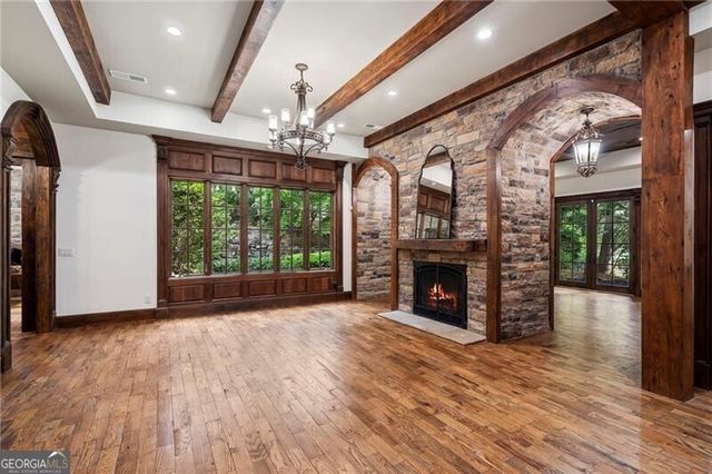 989 Middle Fork Trail, Suwanee, GA 30024