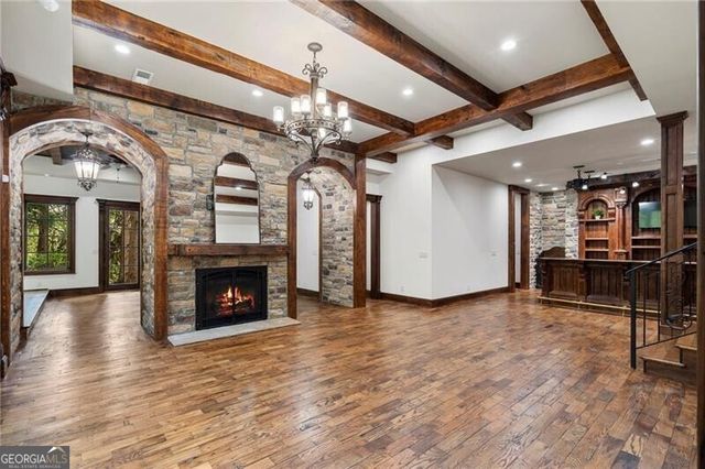 989 Middle Fork Trail, Suwanee, GA 30024