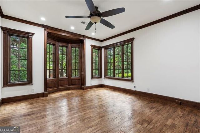 989 Middle Fork Trail, Suwanee, GA 30024