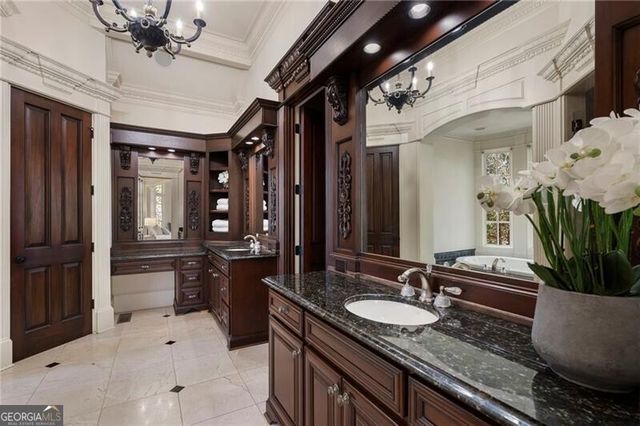 989 Middle Fork Trail, Suwanee, GA 30024