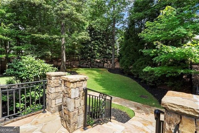 989 Middle Fork Trail, Suwanee, GA 30024