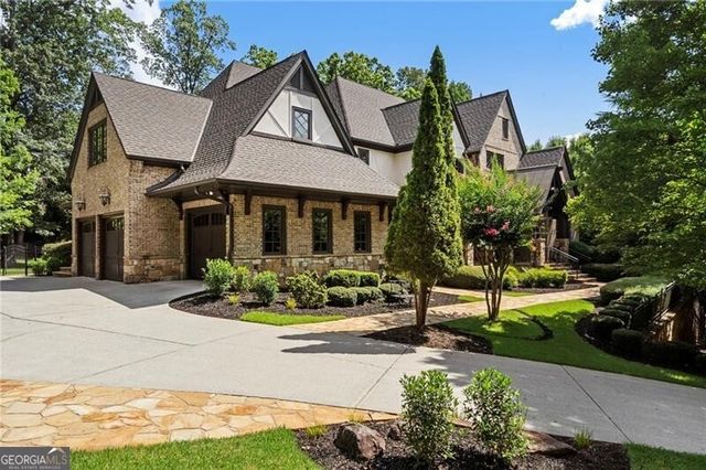 989 Middle Fork Trail, Suwanee, GA 30024