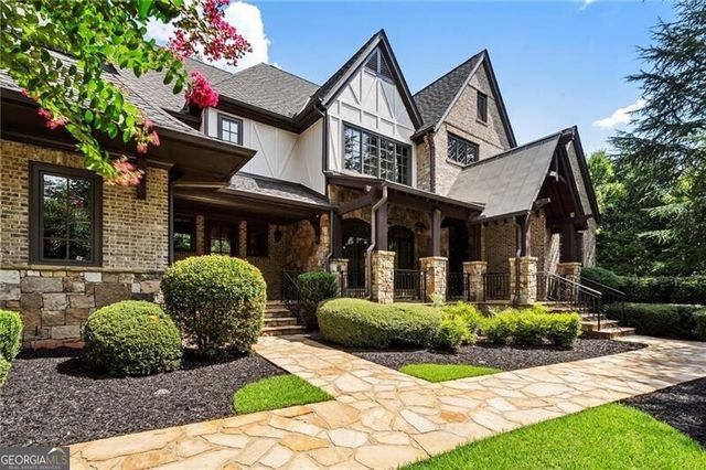 989 Middle Fork Trail, Suwanee, GA 30024