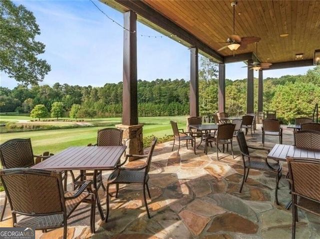 989 Middle Fork Trail, Suwanee, GA 30024