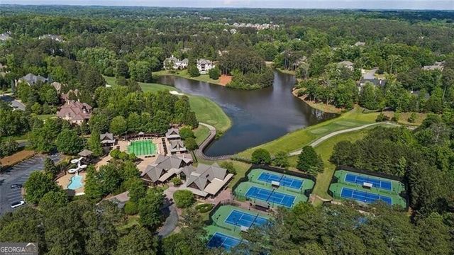 989 Middle Fork Trail, Suwanee, GA 30024