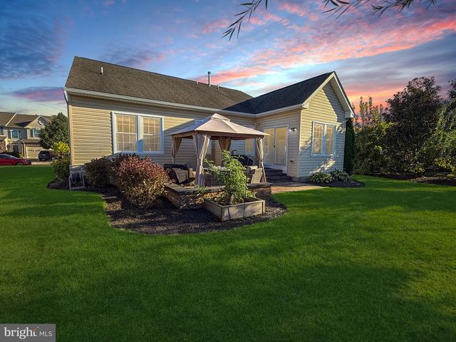 25 ABRAMS DR, Florence, NJ 08518