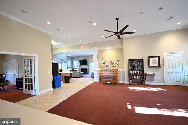 25 ABRAMS DR, Florence, NJ 08518