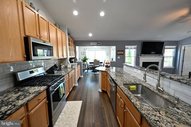 25 ABRAMS DR, Florence, NJ 08518