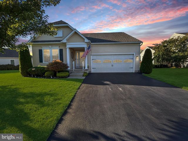 25 ABRAMS DR, Florence, NJ 08518