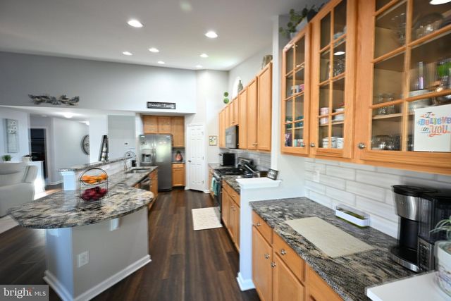 25 ABRAMS DR, Florence, NJ 08518