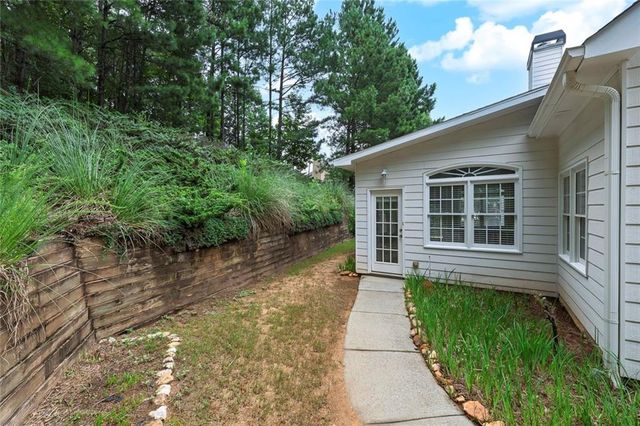 457 Crestview Drive, Dallas, GA 30157
