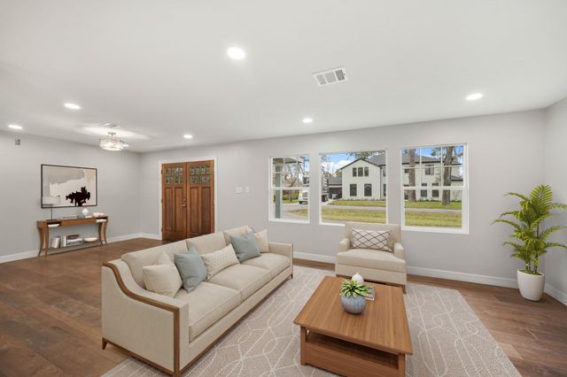 9313 Livernois Road, Houston, TX 77080