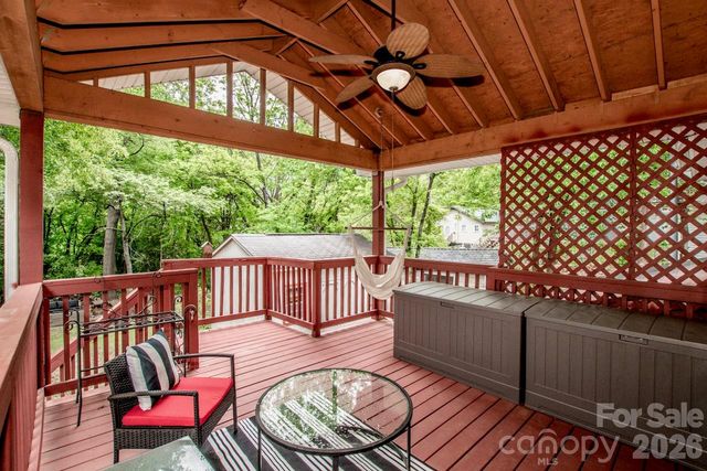 1204 E Catawba Street, Belmont, NC 28012