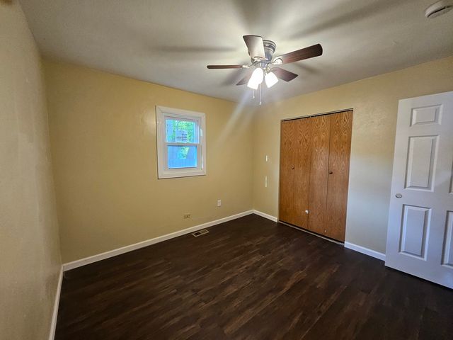3015 Ezekiel Avenue, Zion, IL 60099