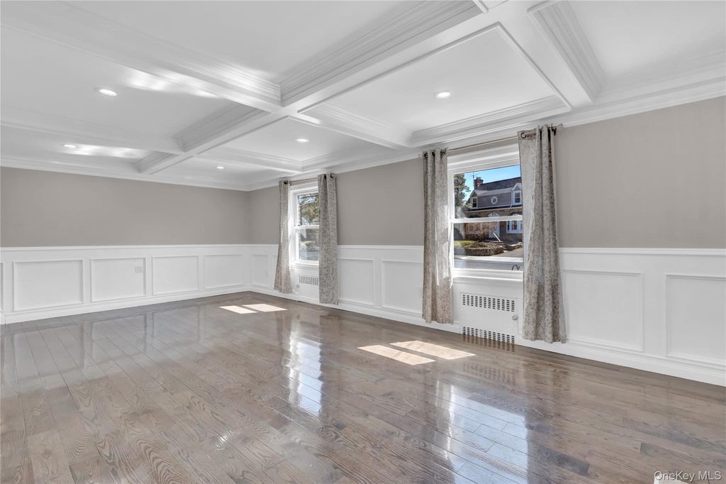 154 California Avenue, Freeport, NY 11520 — photo 3