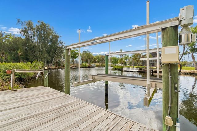 5517 TROPIC DRIVE, New Port Richey, FL 34653