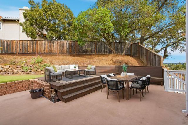 3338 Oak Knoll Drive, Redwood City, CA 94062