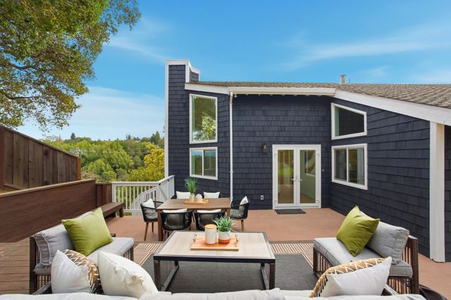 3338 Oak Knoll Drive, Redwood City, CA 94062