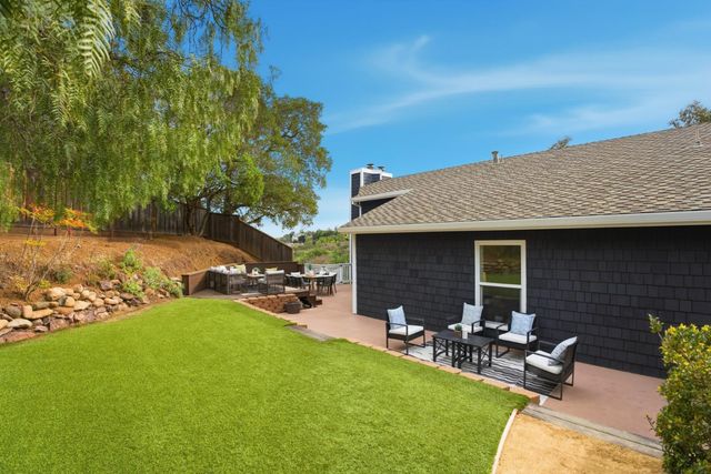 3338 Oak Knoll Drive, Redwood City, CA 94062