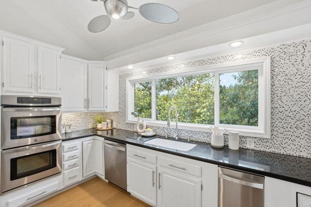 3338 Oak Knoll Drive, Redwood City, CA 94062