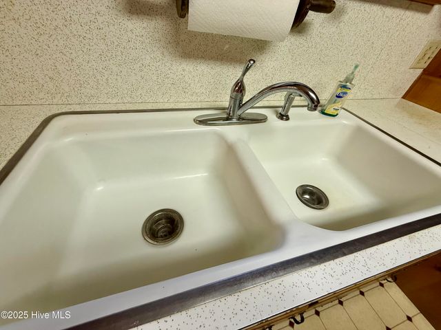 102 Long Ridge Road, Plymouth, NC 27962