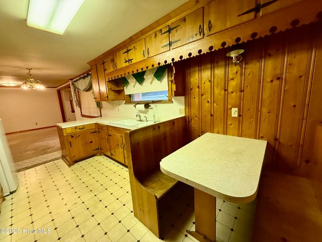 102 Long Ridge Road, Plymouth, NC 27962