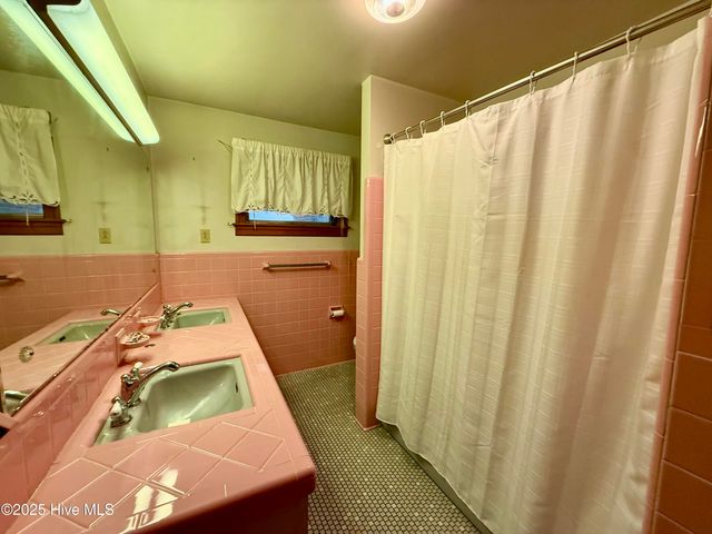 102 Long Ridge Road, Plymouth, NC 27962