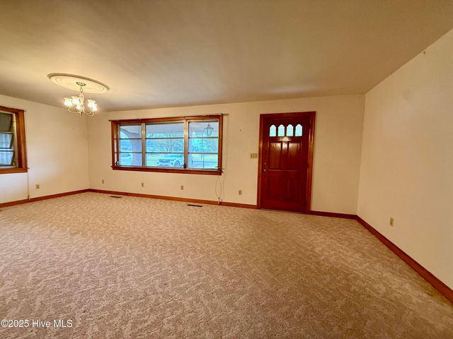 102 Long Ridge Road, Plymouth, NC 27962