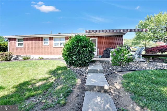 322 TAYLOR ST, Lebanon, PA 17042