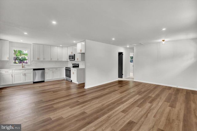 611 S 14TH AVE, Lebanon, PA 17042
