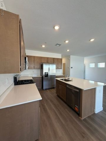 924 Alethea River Avenue, North Las Vegas, NV 89084