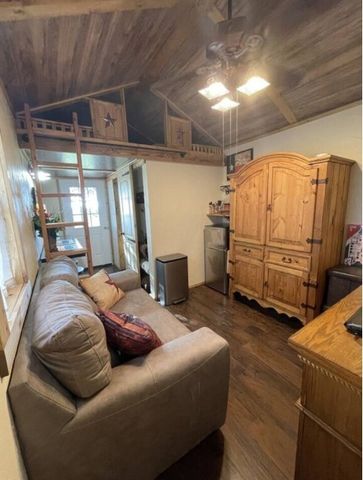 12700 Mineral Wells Highway 1, Weatherford, TX 76088