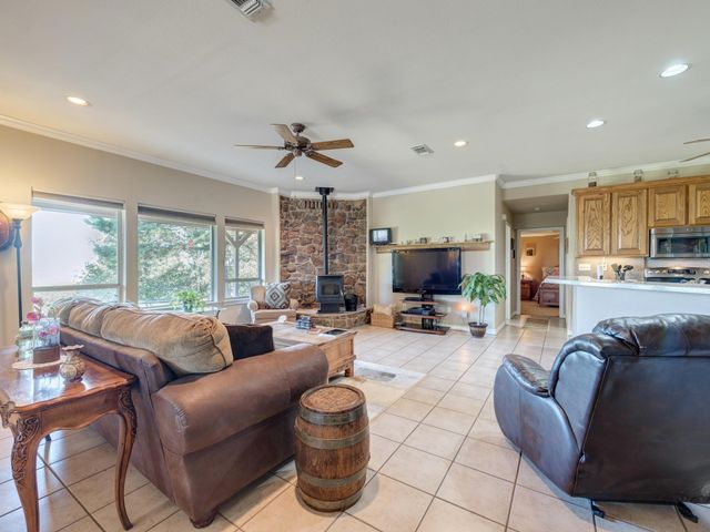 12700 Mineral Wells Highway 1, Weatherford, TX 76088