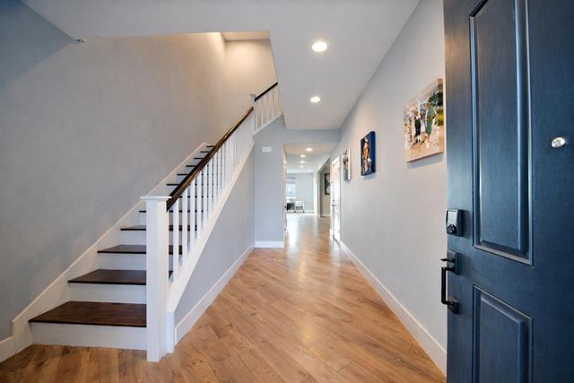 1080 Mariners Dr, Lathrop, CA 95330