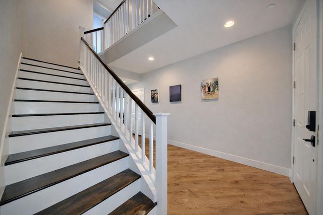 1080 Mariners Dr, Lathrop, CA 95330