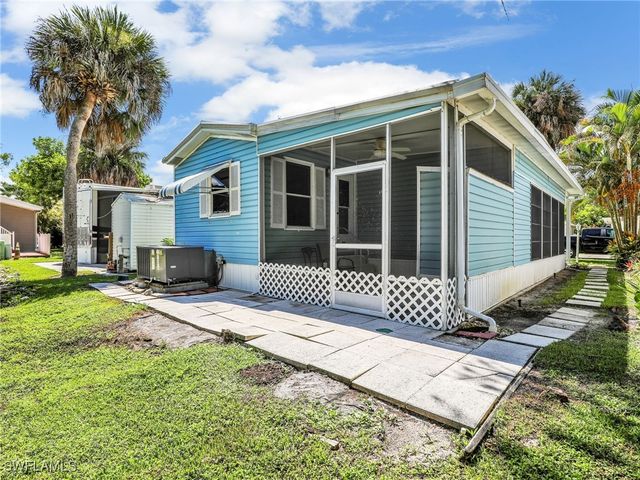 160 Cheetah DR 160, Naples, FL 34114